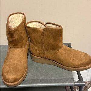 Airwalk Brown Suede Cozy Boots